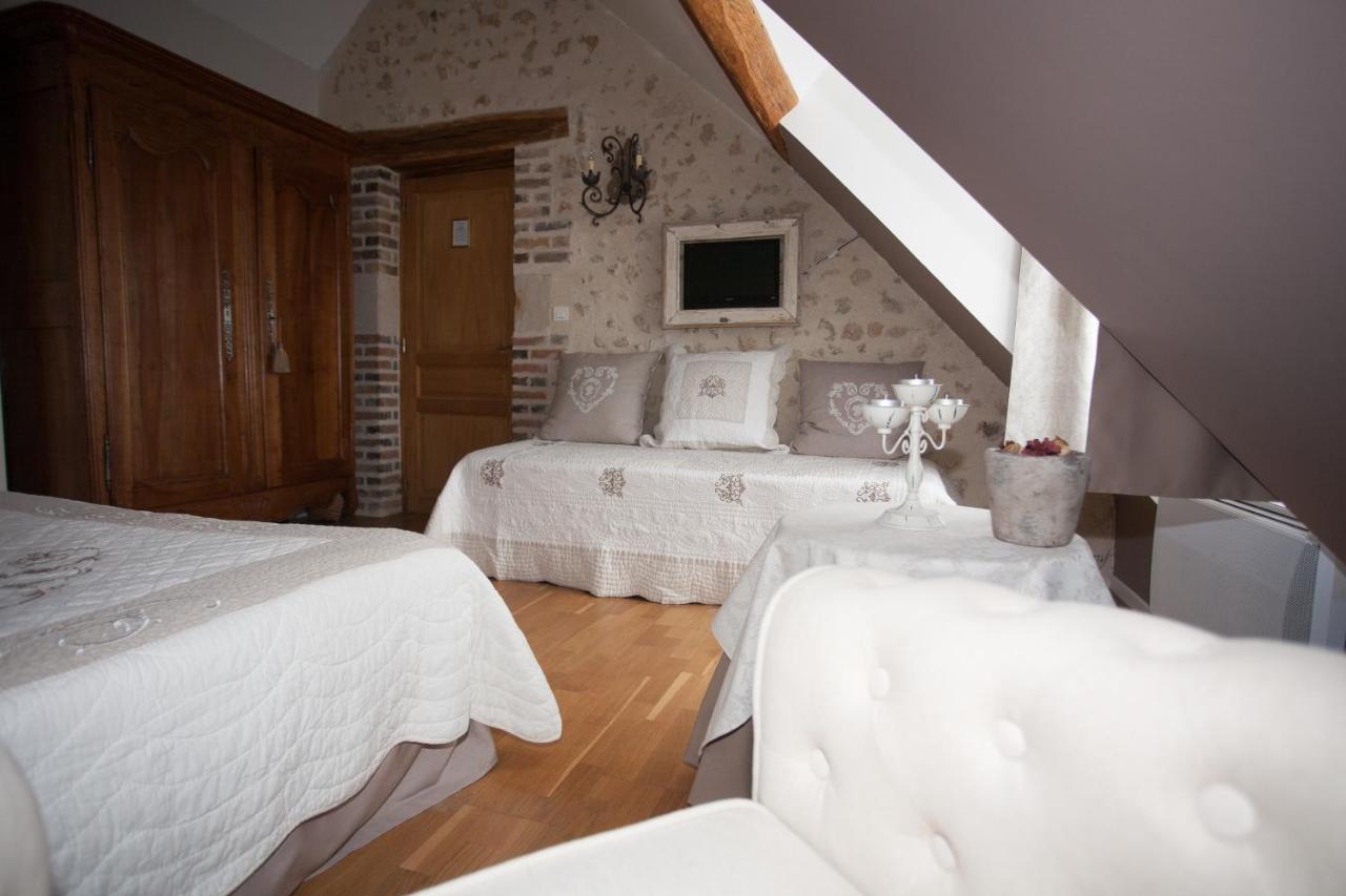 Bed and Breakfast Les Jarrieres Dame-Marie-les-Bois Exterior foto
