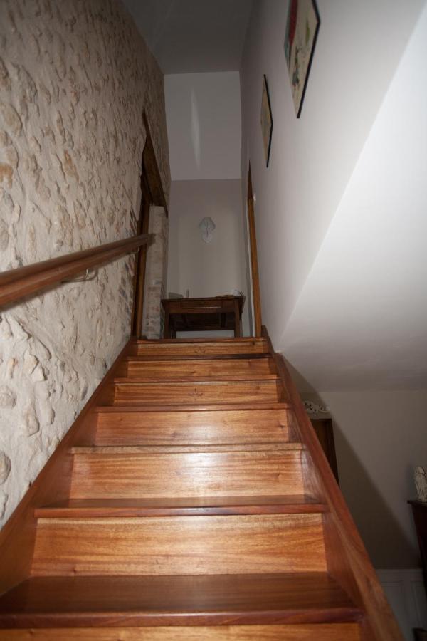 Bed and Breakfast Les Jarrieres Dame-Marie-les-Bois Exterior foto