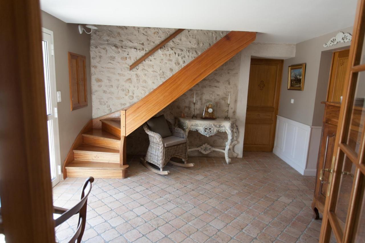Bed and Breakfast Les Jarrieres Dame-Marie-les-Bois Exterior foto
