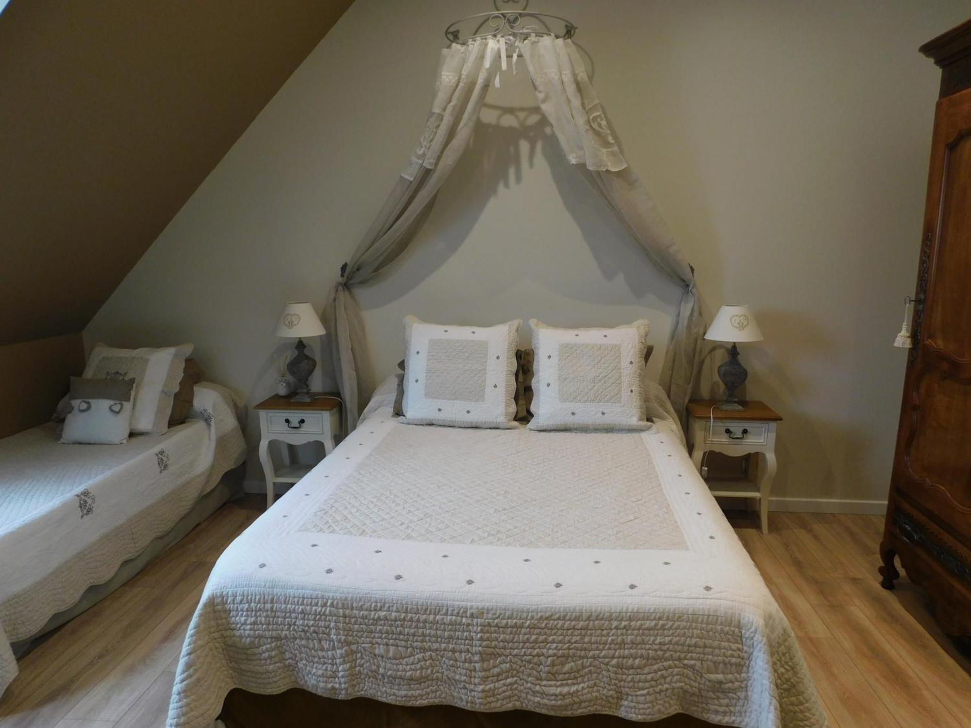 Bed and Breakfast Les Jarrieres Dame-Marie-les-Bois Exterior foto