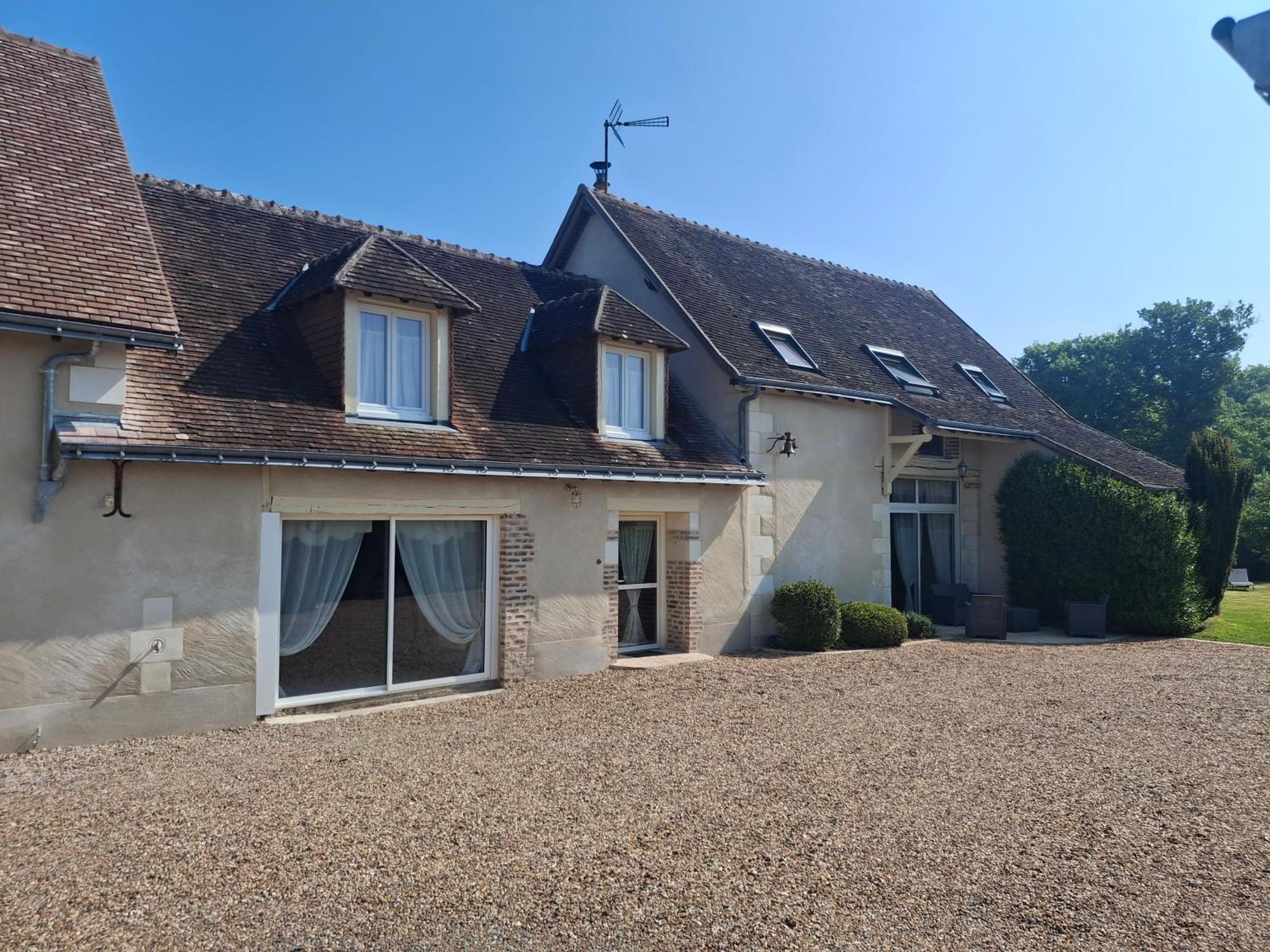 Bed and Breakfast Les Jarrieres Dame-Marie-les-Bois Exterior foto